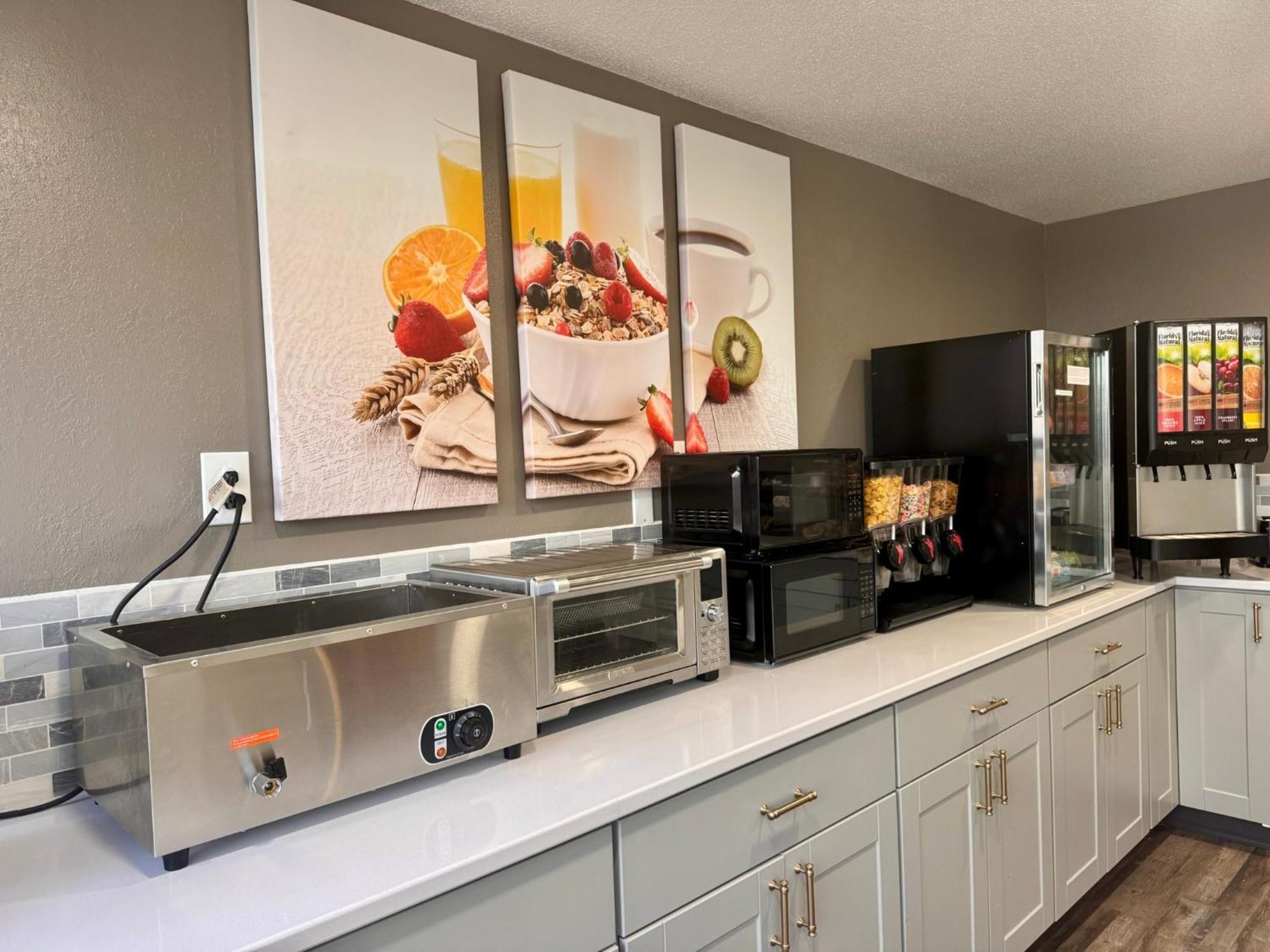 Super 8 By Wyndham Great Falls City Center Bagian luar foto